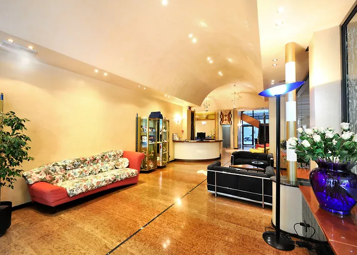 Otel Miramare Et De La Rimini