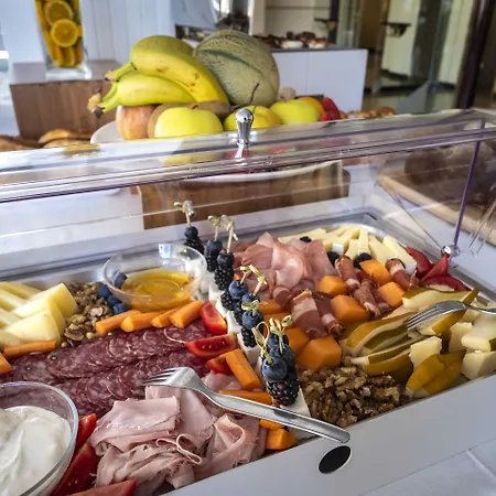 Miramare Et De La Hotel 3*