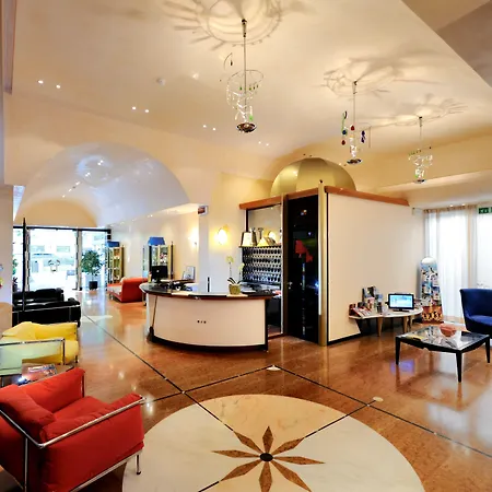 Otel Miramare Et De La Rimini