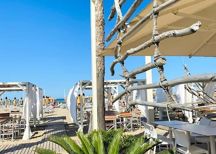 Hotel Miramare Et De La 3*