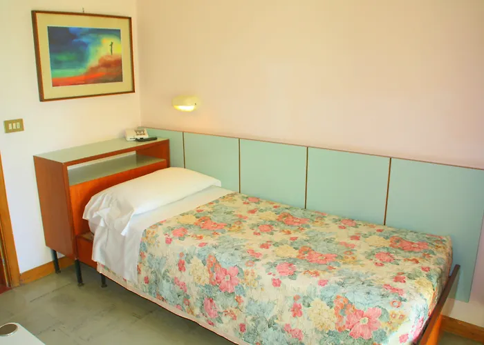 Miramare Et De La Hotel 3*